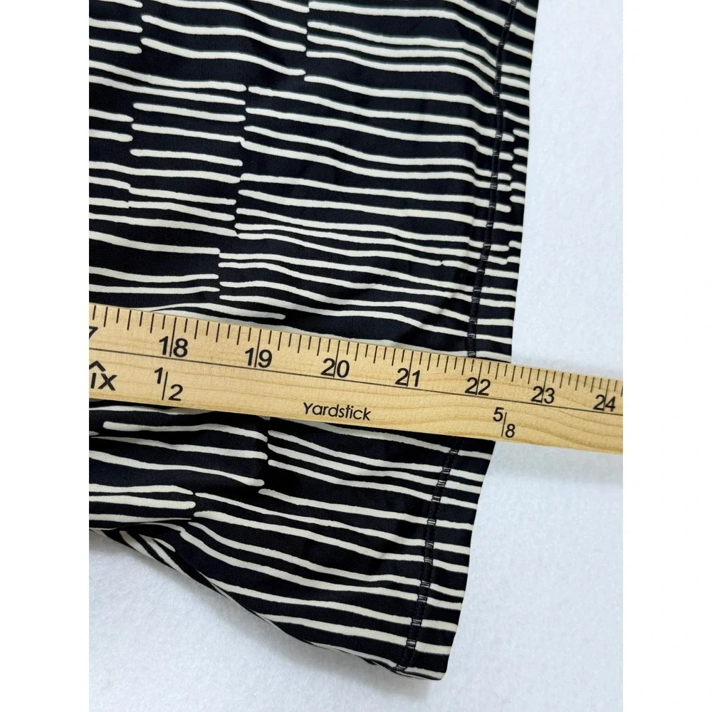 Athleta Maldives Striped Tankini Swim Top Halter Neck Keyhole Back‎ Size 34 B/C